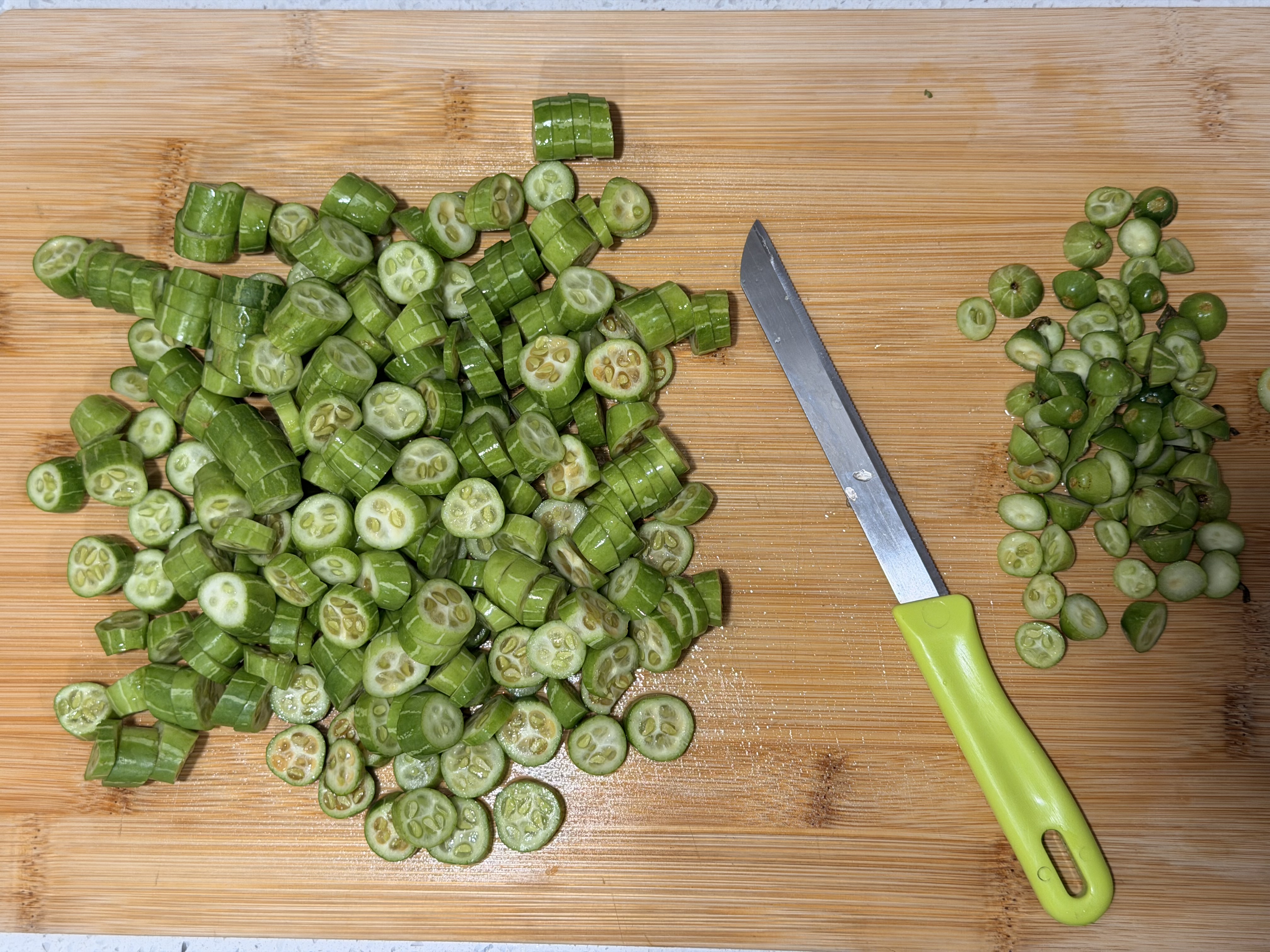Preparing ivy gourd